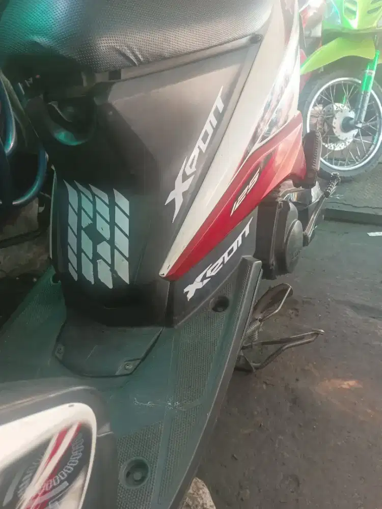 Dijual Xeon lengkap hidup 2011