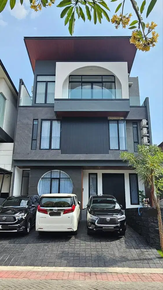 FULL FURNISH! DIJUAL RUMAH CITRALAND FULLERTON MODERN MINIMALIS BAGUS