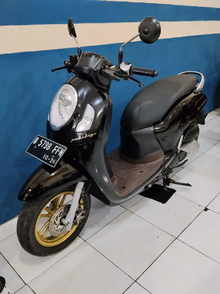 (DIJUAL) HONDA SCOOPY KYLESS 2021