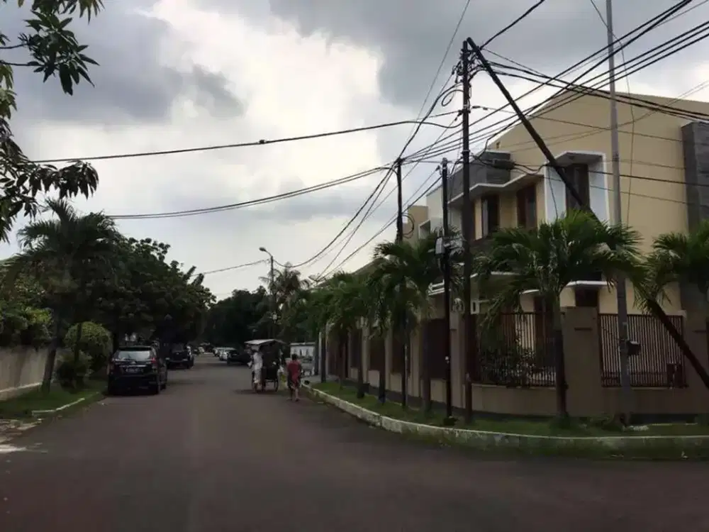 Jual Rumah Siap Huni di Pulo Mas Jakarta Timur