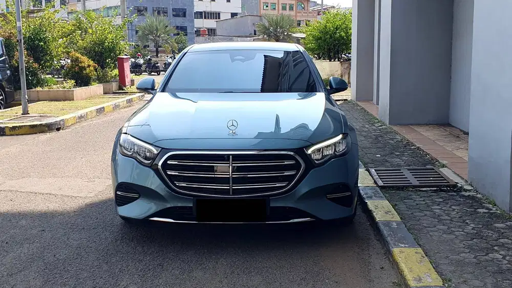 All New Mercedes Benz Mercy E200 E 200 Exclusive Line 2024 Like New