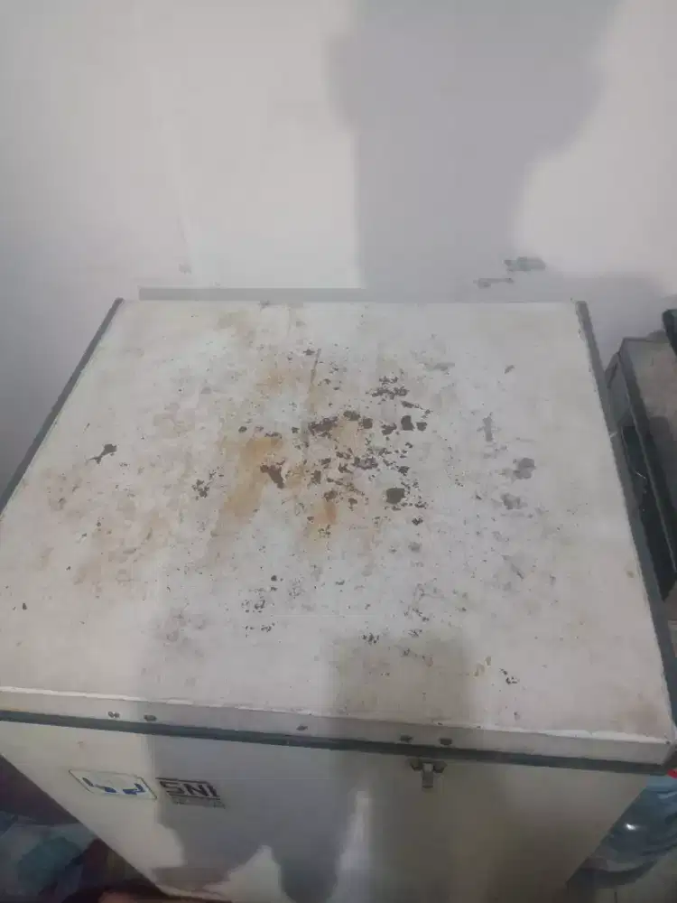 Gan saya mau jual freezer box apa adanya