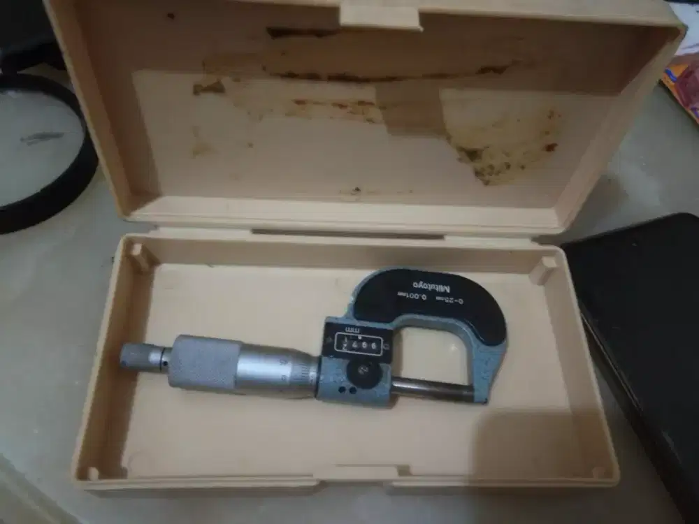 Alat ukur mikrometer mitutoyo 0,25mm japan