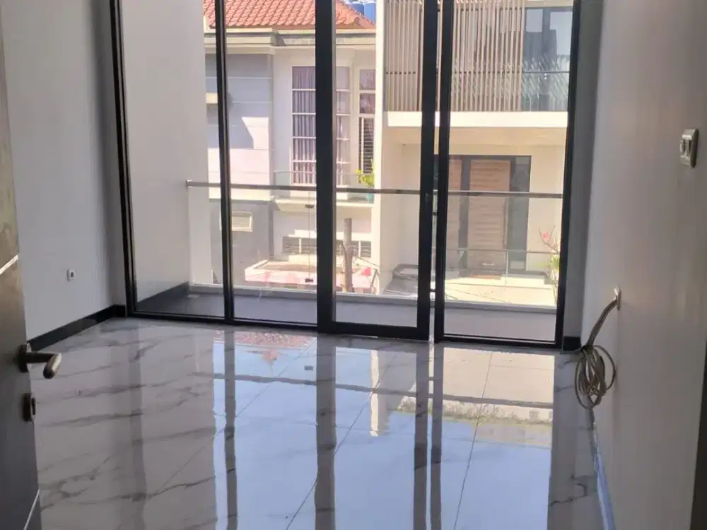 RUMAH BARU 2 UNIT GANDENG DI SUNTER DANAU ASRI – SIAP HUNI