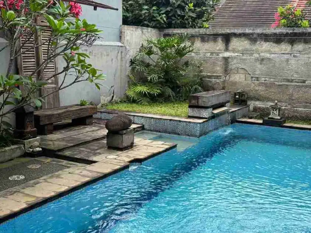 Rumah + Private Pool di Jatiluhur Jatiasih Bekasi Dijual