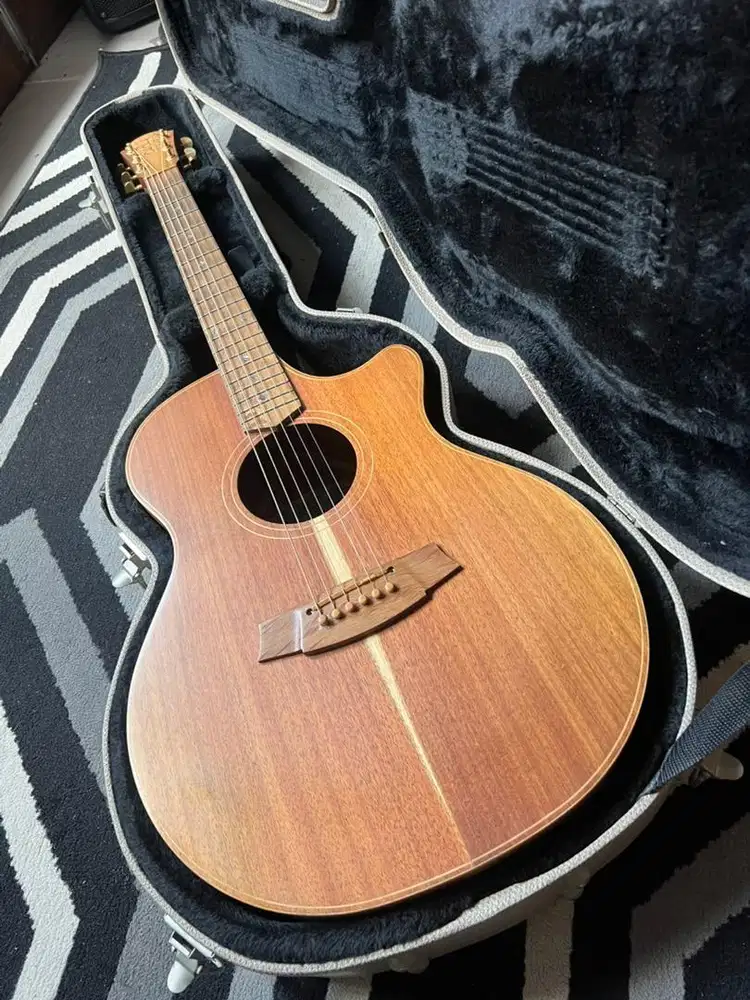 Cole Clark AN2EC BLBL.