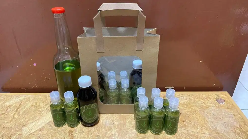 Minyak Kayu Putih Asli Pulau Buru Ambon