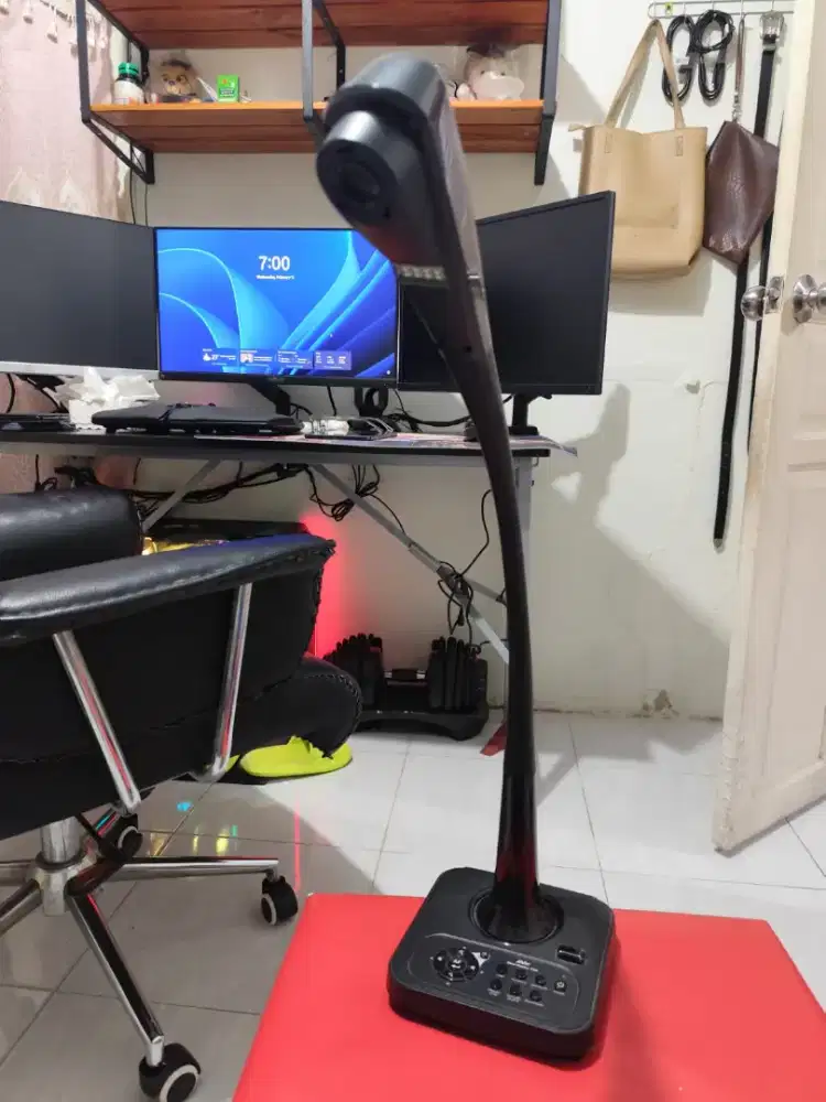 AVER Projektor VISION F55