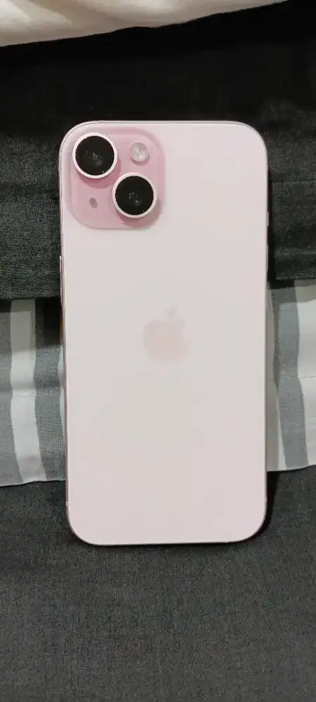 Iphone 15 128 IBOX PINK Cc rendah  Like New Mulus banget | Unit Only |