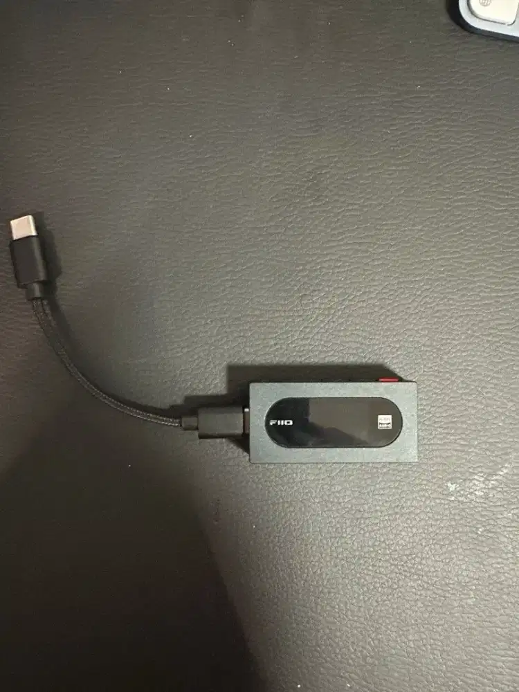 FiiO KA15 DAC digital - headphone amplifier portabel