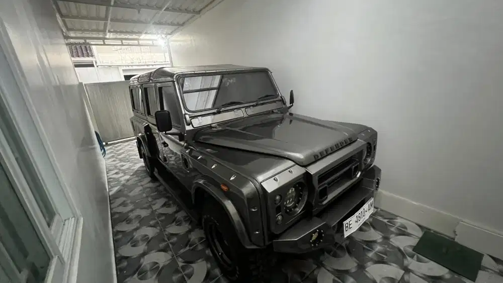 Land Rover Defender 1980 Bensin