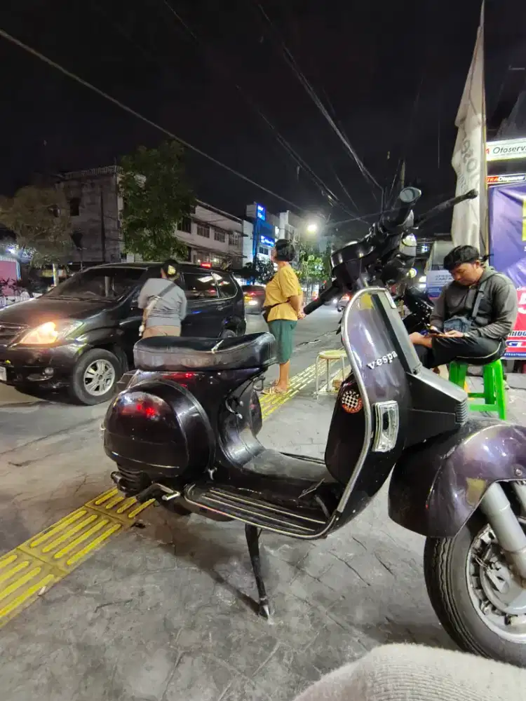 Di jual vespa px tahun 1979