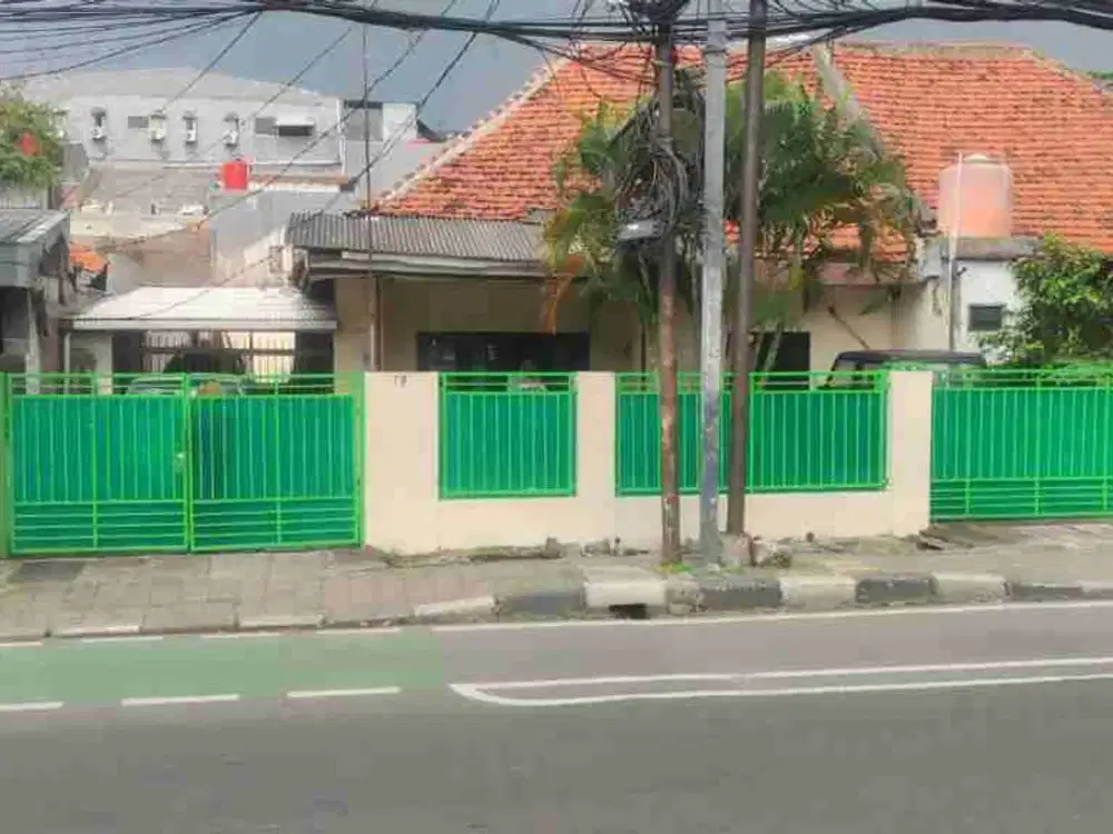 rumah lama hitung tanah di pejompongan raya tanah abang jakarta pusat