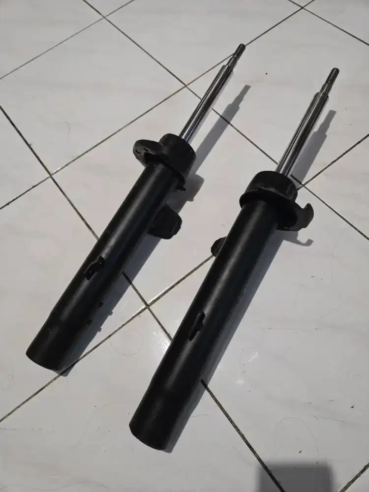 Shockbreaker Depan BMW E90 320i 325i 100% Original Copotan Mobil