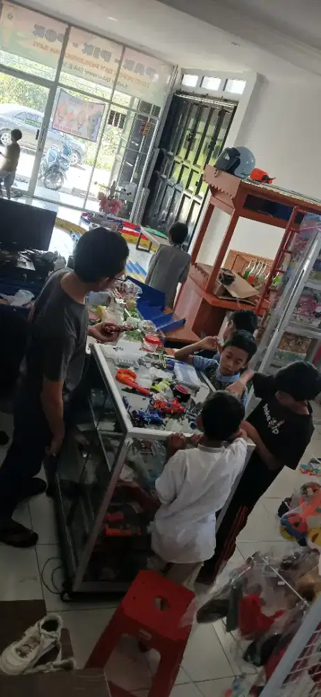 Lowongan kerja jaga toko Tamiya dan Rental PS
