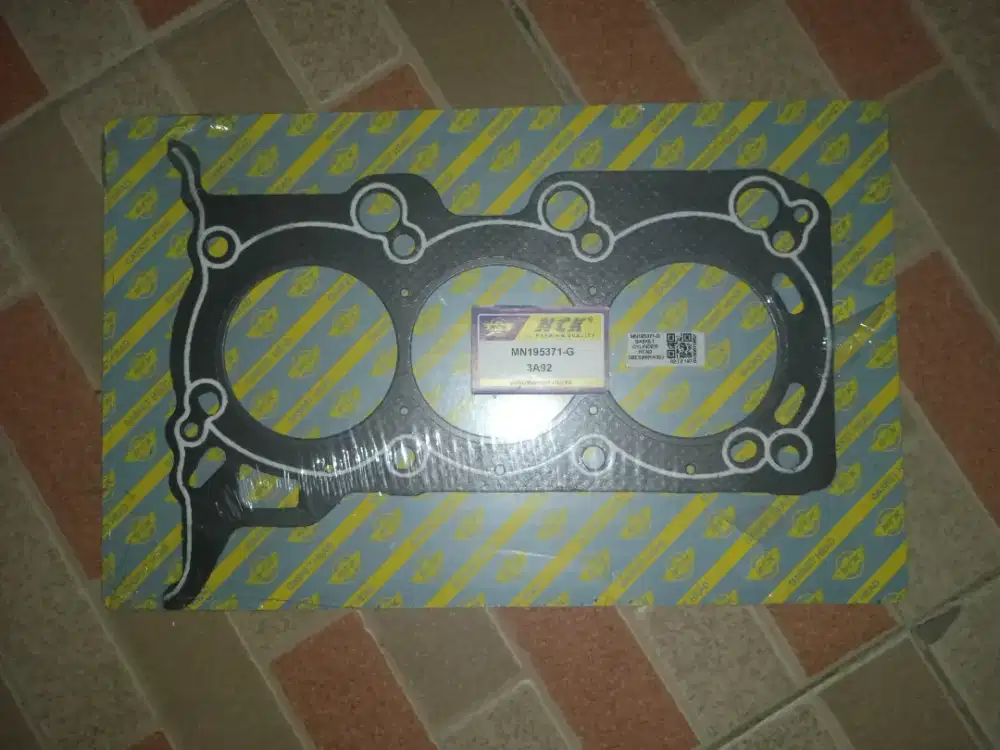 Packing Head / Gasket Cylinder Head Mitsubishi Mirage MN195371