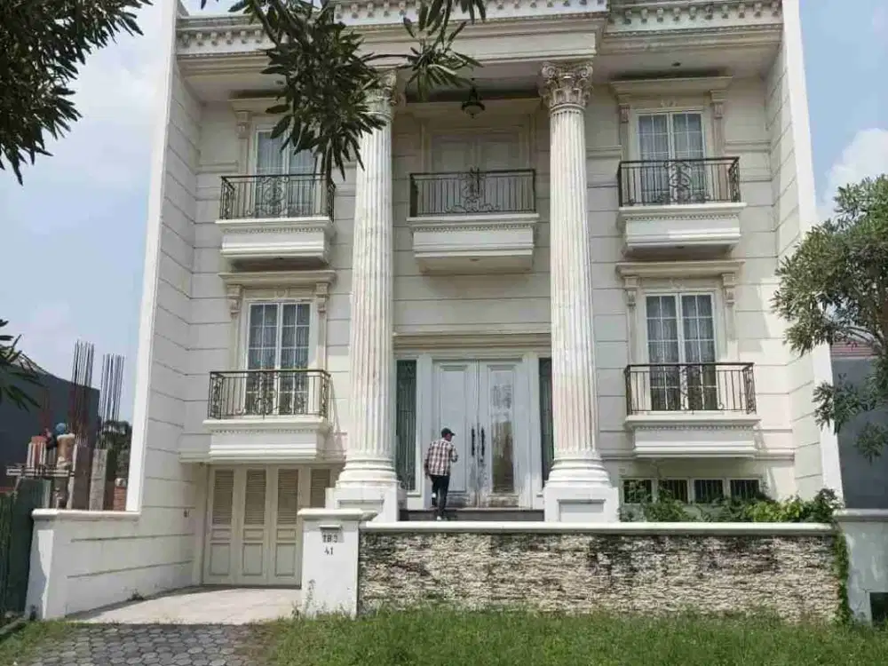 Dijual via Lelang Rumah lokasi Komplek Perumahan Citraland Cluster Raffles Garden Surabaya