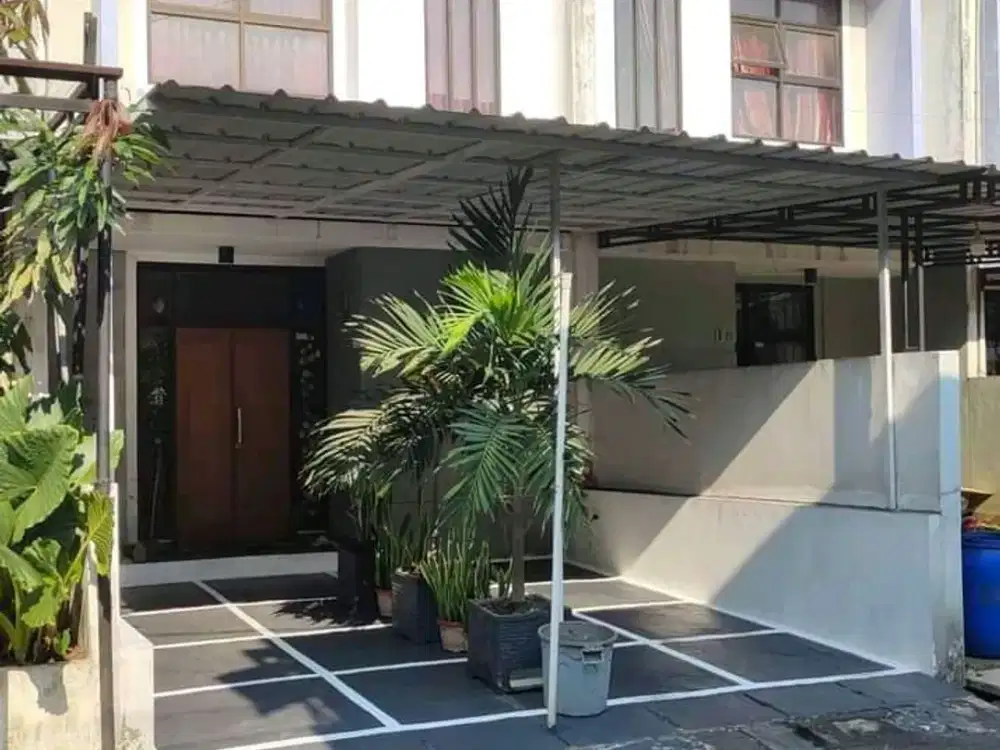 Rumah Bagus Dalam Cluster Edelweiss Townhouse Arcamanik