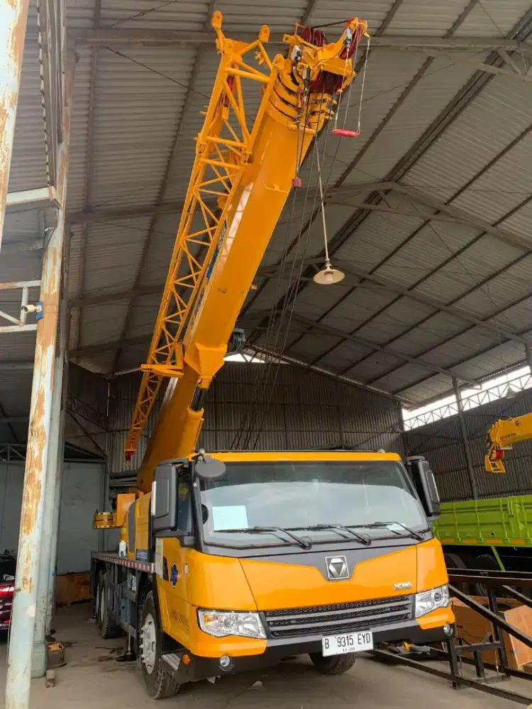 Mobile crane xcmg 25 ton tahun 2021