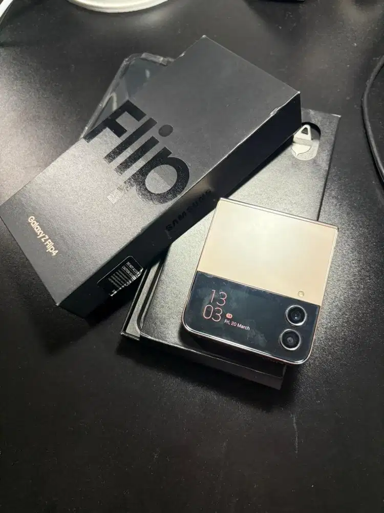 Z flip 4 256gb second mulus