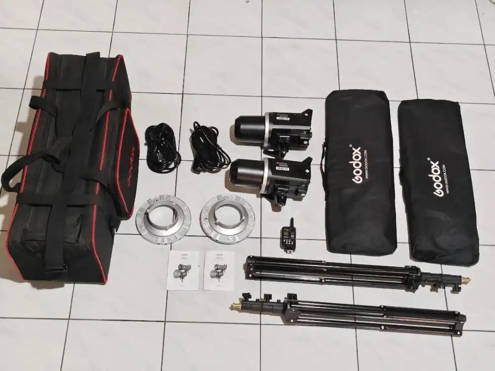 Lampu studio foto Godox flash kit