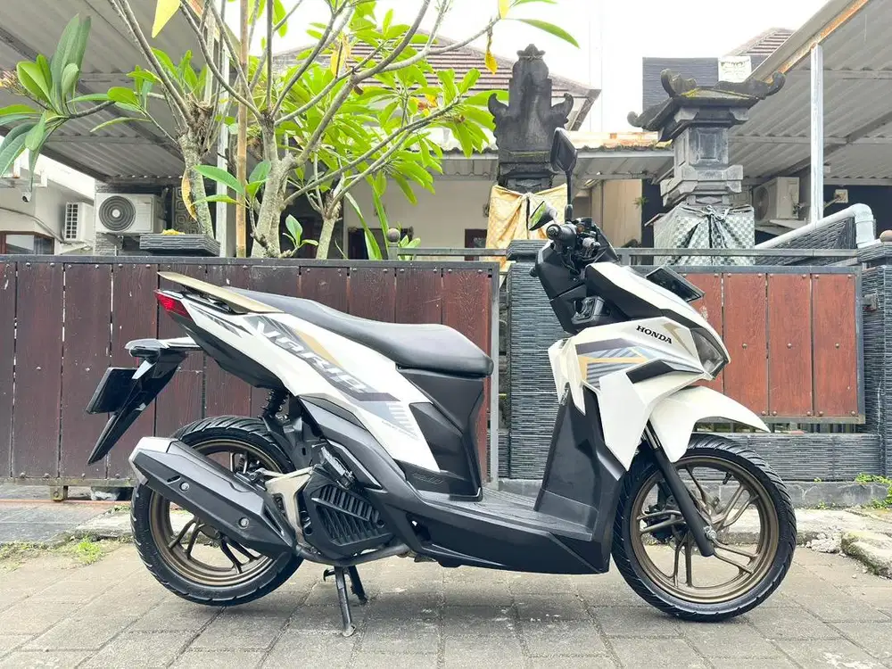 Vario 125 Putih tahun 2022 mulus istimewa