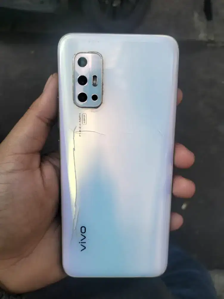 Vivo v19 Ram8/128 minus backdoor retak