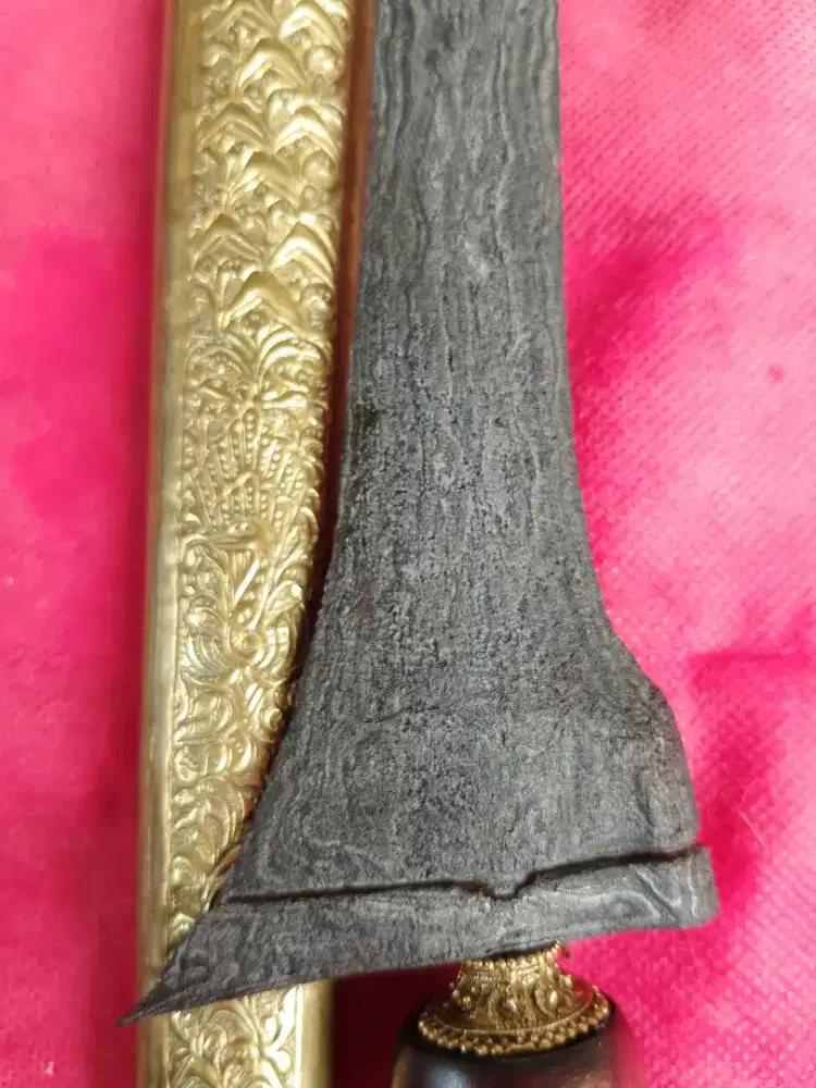 Keris Pusaka Brojol Upih sepuh
