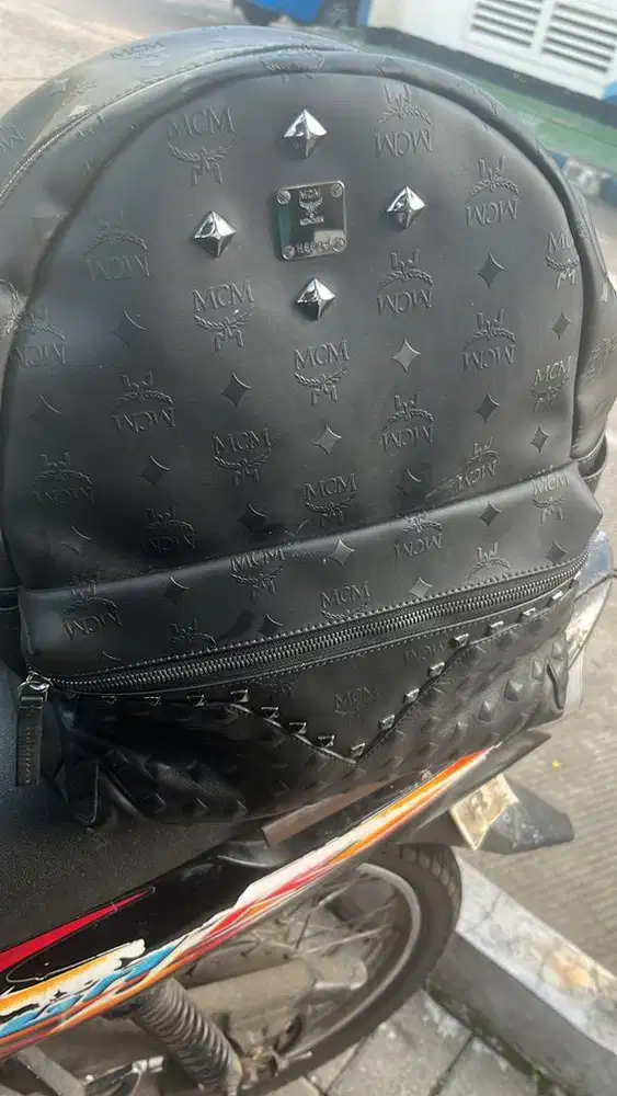 Tas mcm studded rucksack