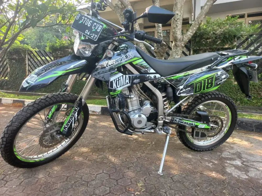KLX 250 Low KM SUPER IstimewA