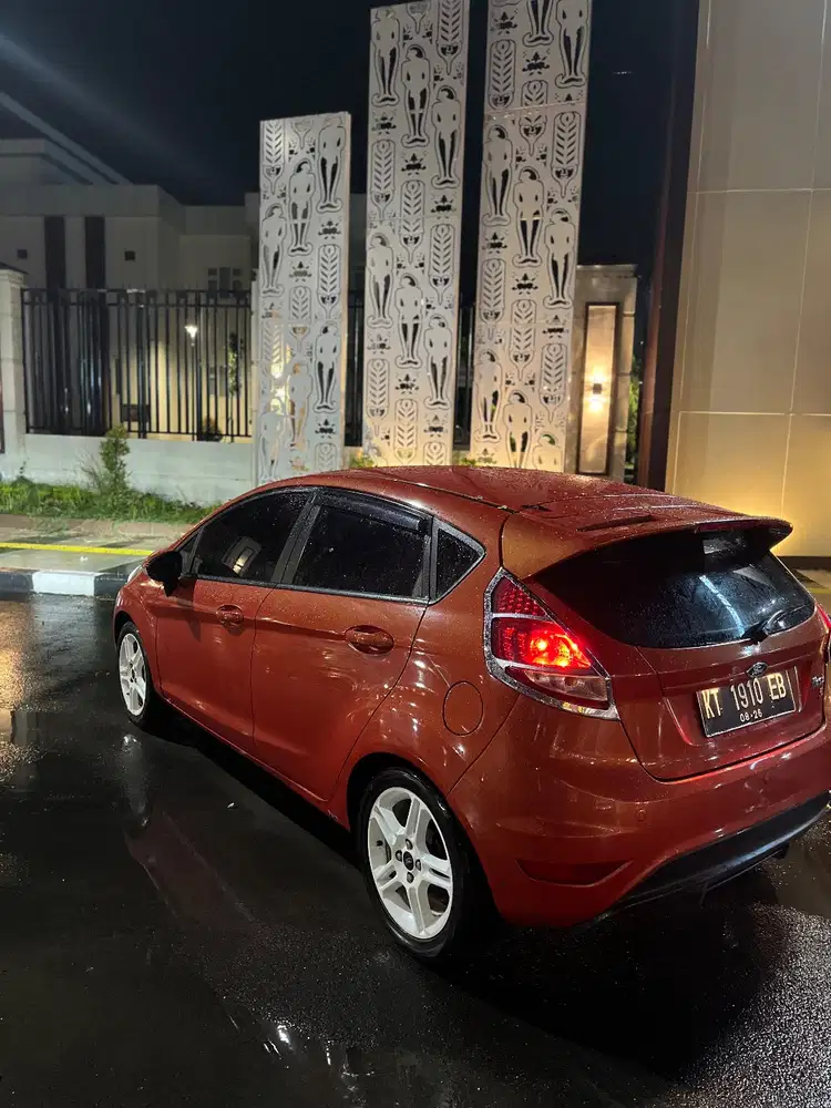 Dijual cepat Ford Fiesta 1.6 S.