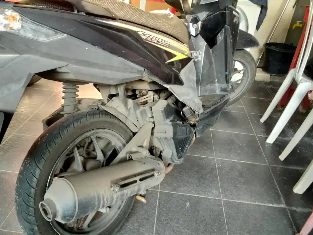 Honda Vario dari tangan per1