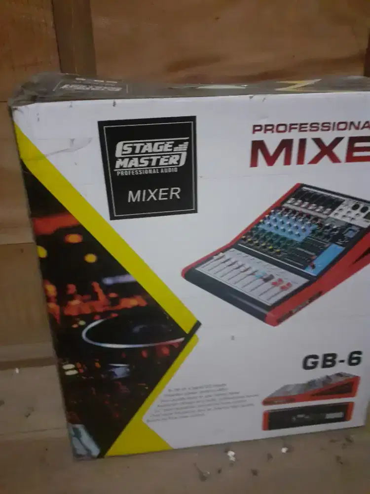 Mixer stage master 6 channel