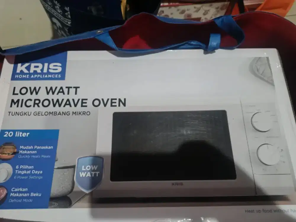 Kris 20 Liter Microwave Low Watt wrna Putih