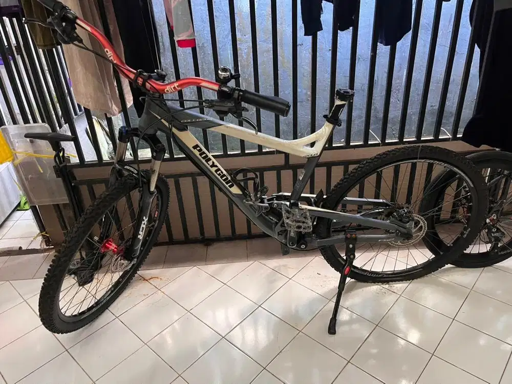 Sepeda Polygon Collosus sx 1.0