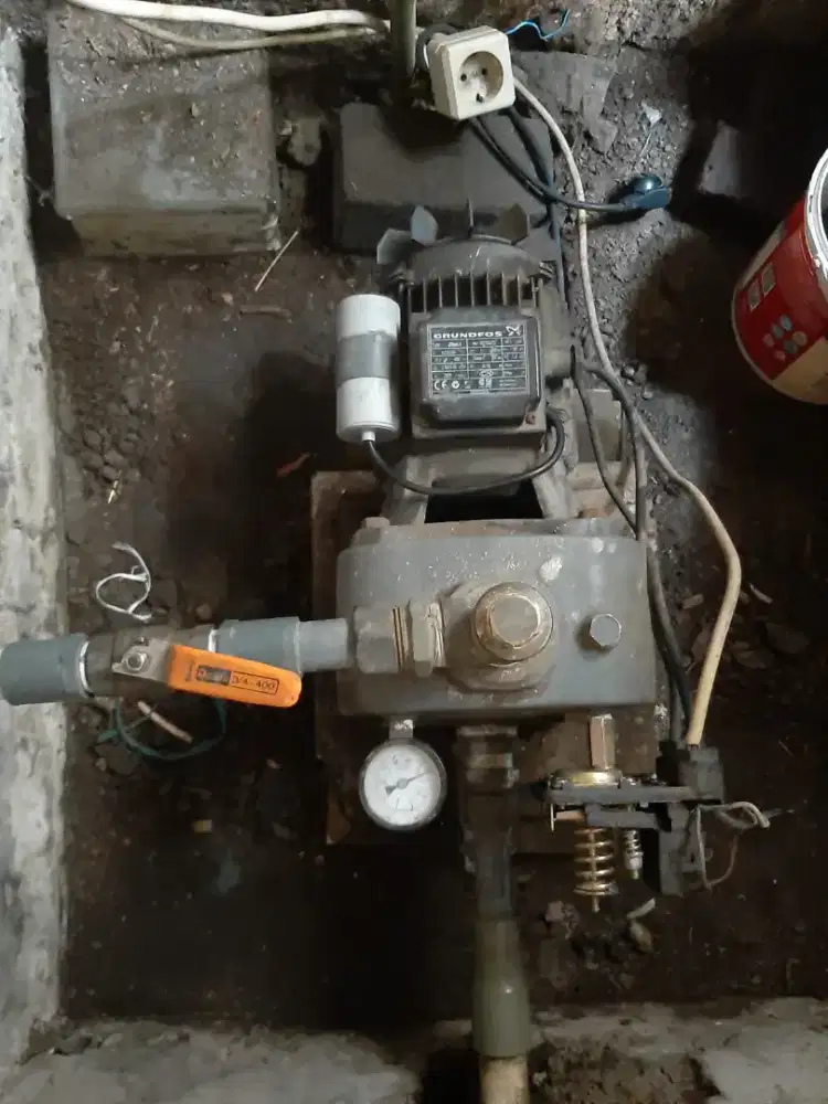 SERVICE PANGGILAN POMPA AIR { JETPUMP DAN SUBEMRSIBEL }