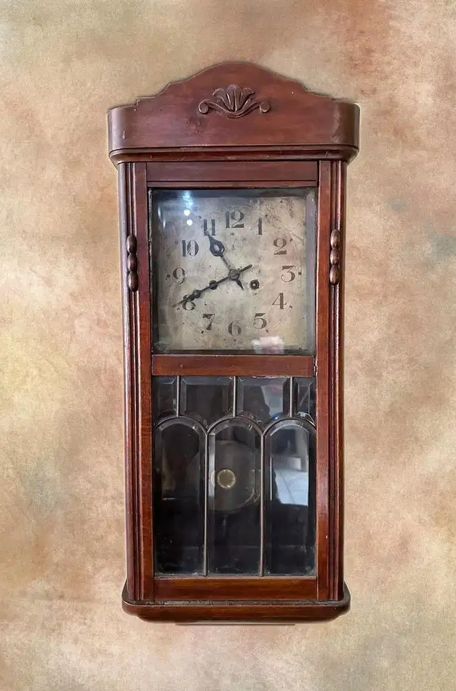 Jam dinding kayu Antik Buatan German