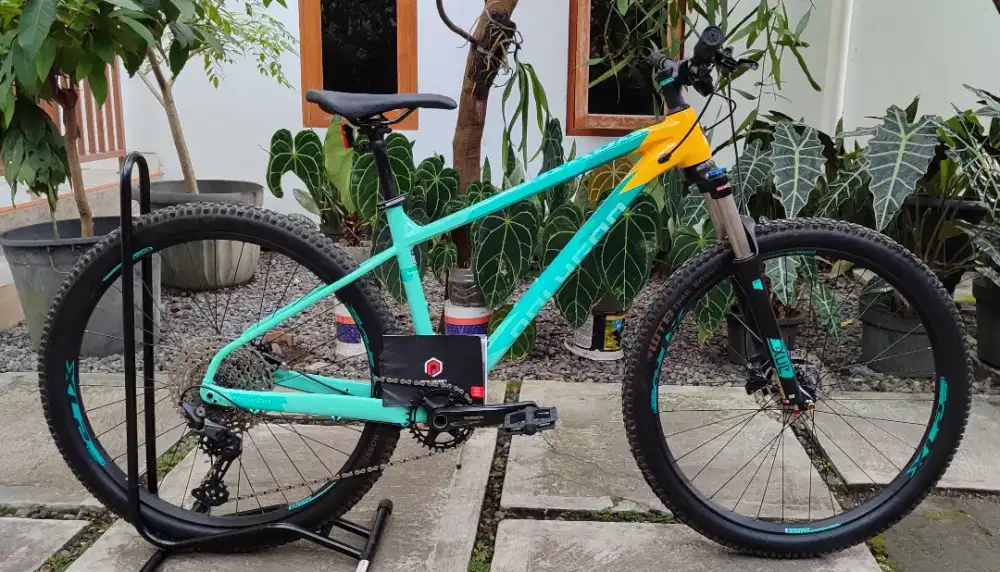 Polygon XTRADA 7 size M 27.5 th 2022 bekas mulus Like New