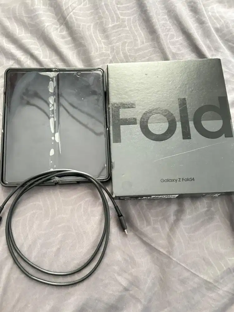 Samsung Galaxy Z Fold 4