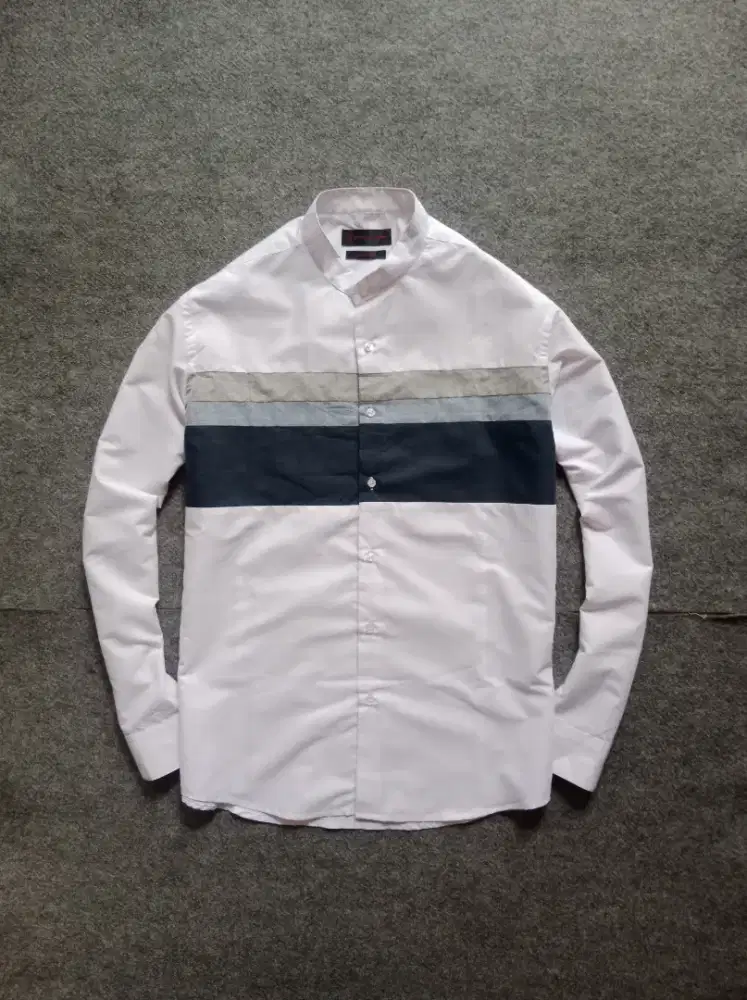 Kemeja sanghai roberta size L