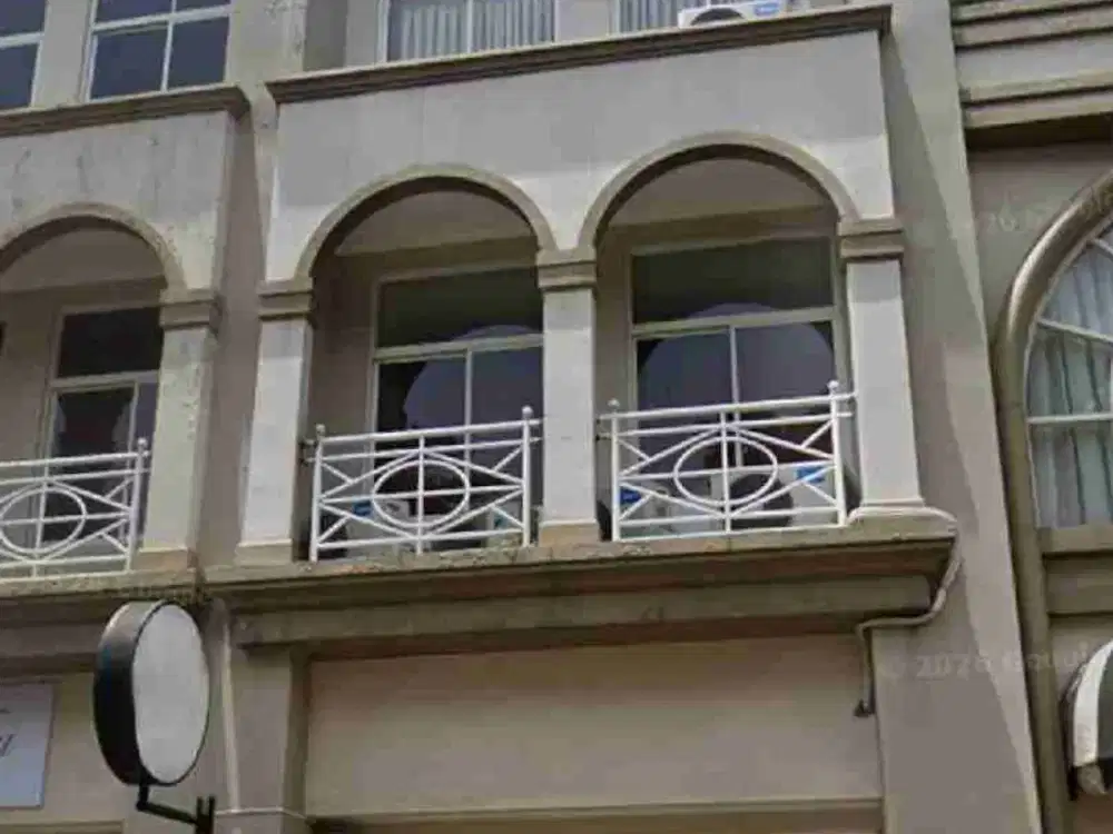 disewakan ruko di grand galaxy seberang Mall Grand Galaxy 3 lantai Full