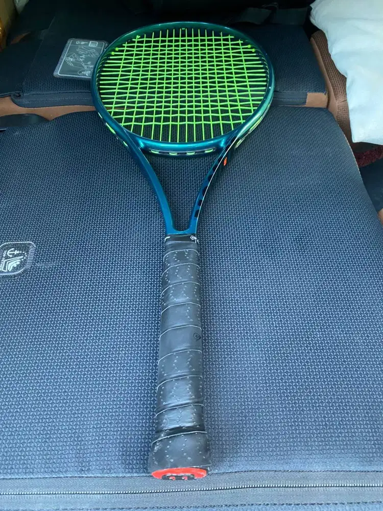 Wilson Blade 98 V9 (Emerald Night) - Precision & Stability!