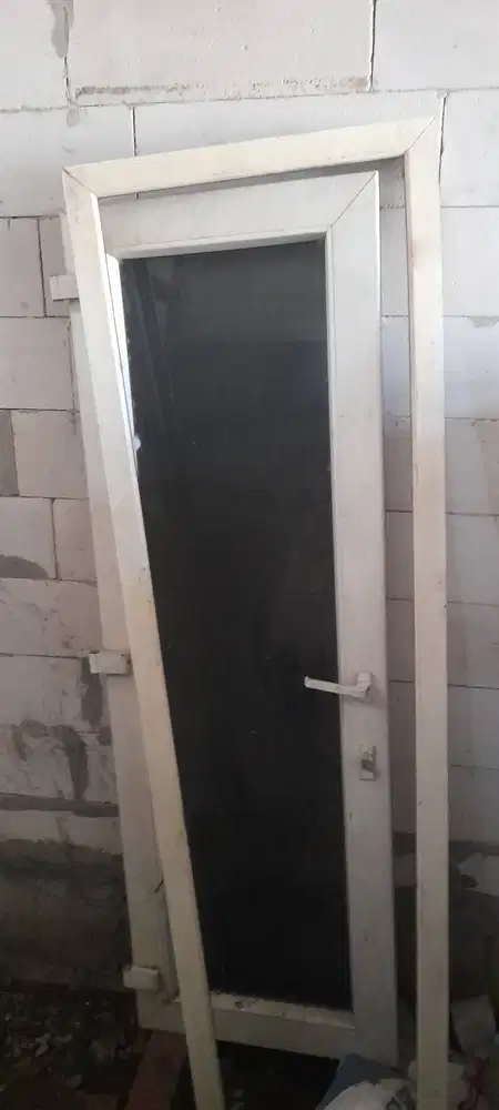 dijual satu set pintu pvc,plastik keras rangka baja 210 x 70