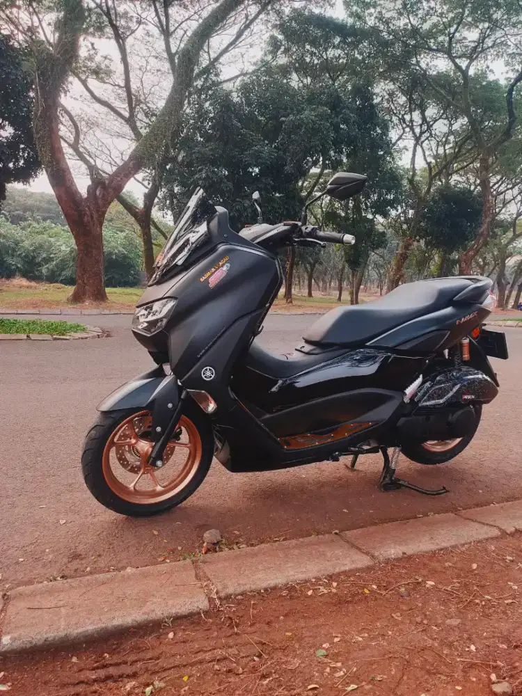 Jual motor nmax new (bekas) mesin aman,surat lengkap