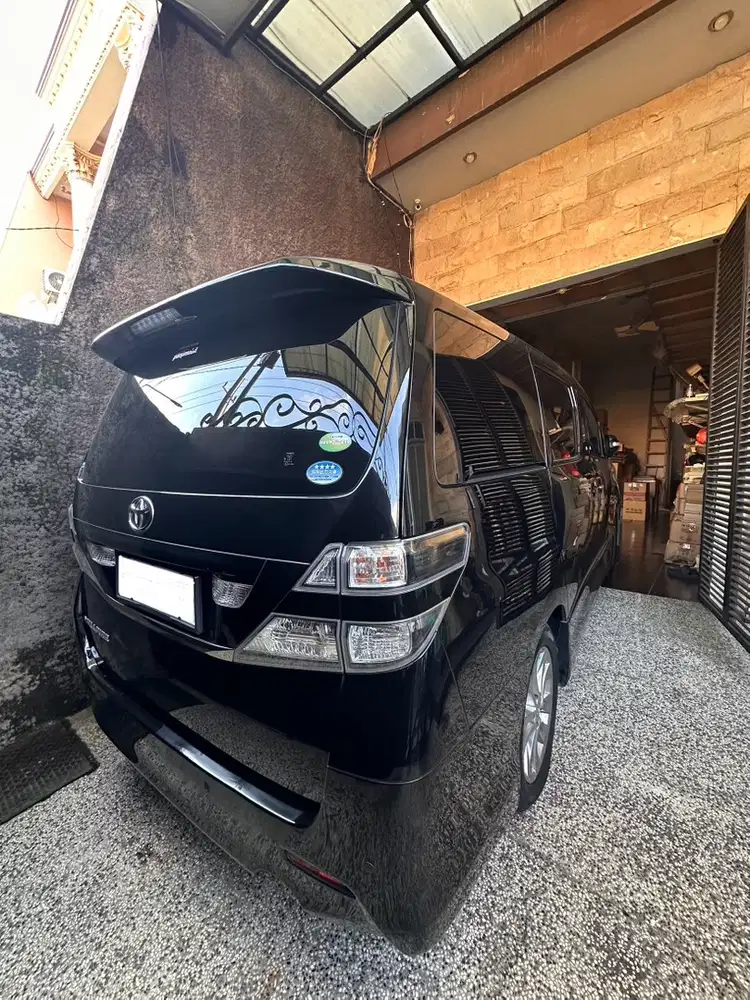 Toyota Vellfire Z-2.4 AT 2011 Double LCD