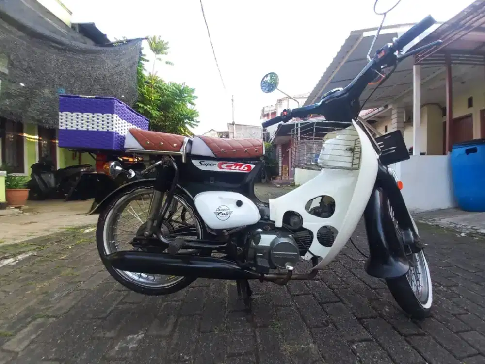Honda C70 msein honda astrea grand