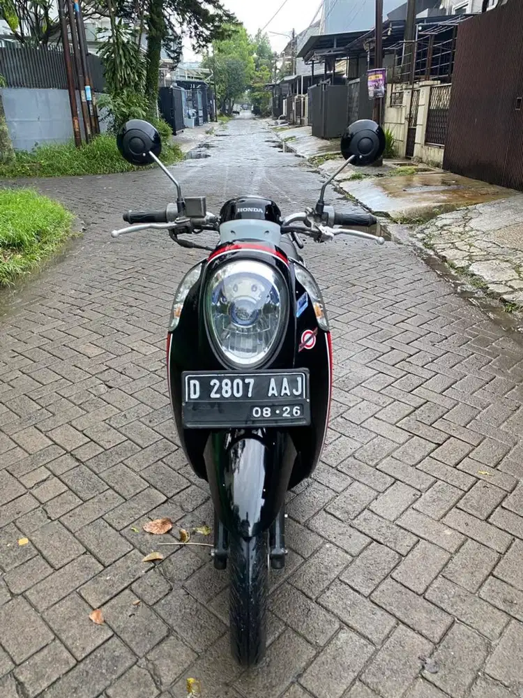 Bismillah Dijual aja scoopy 2016 esp/idlingstop