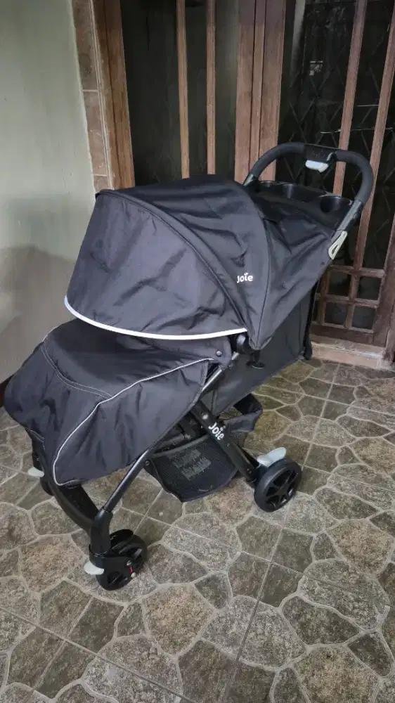 Preloved stroller joie muze lx