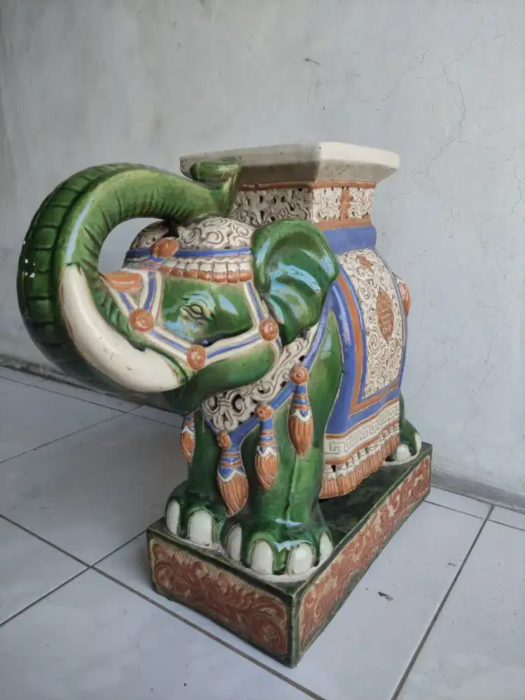 KERAMIK PATUNG GAJAH ANTIK asli keramik cina