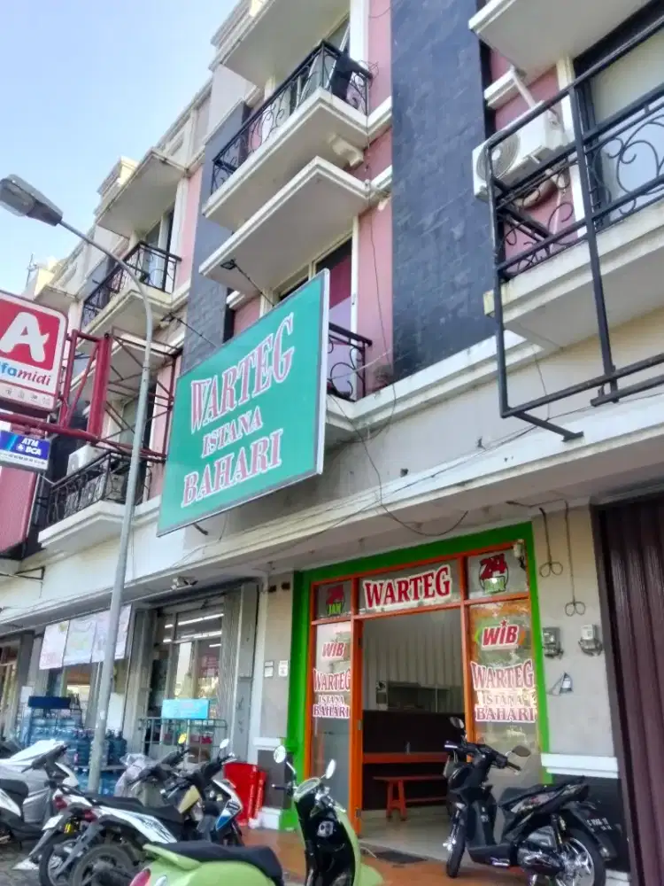 Cari karyawan warteg